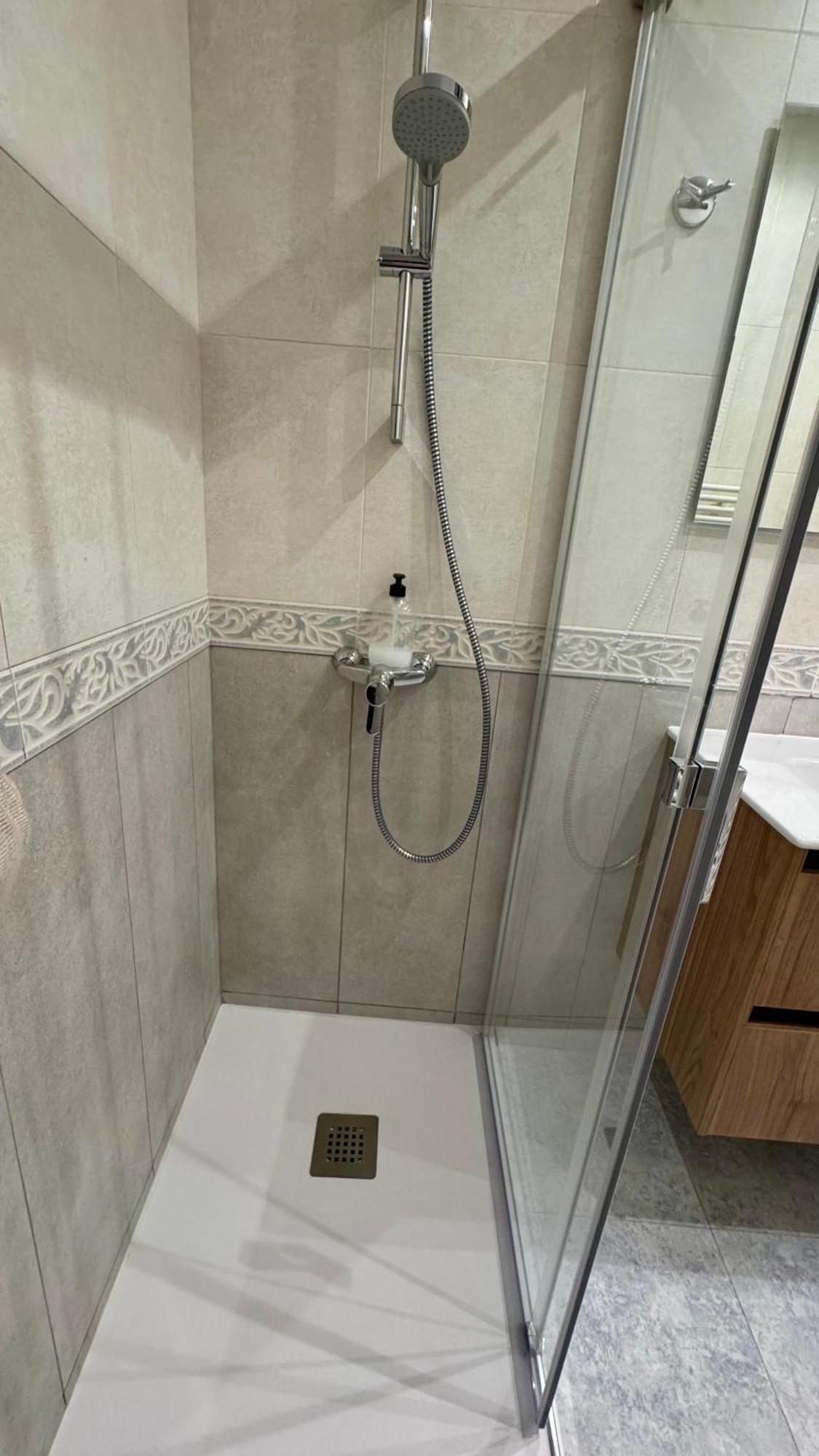 Hostal Madrazo Barcelona Ngoại thất bức ảnh