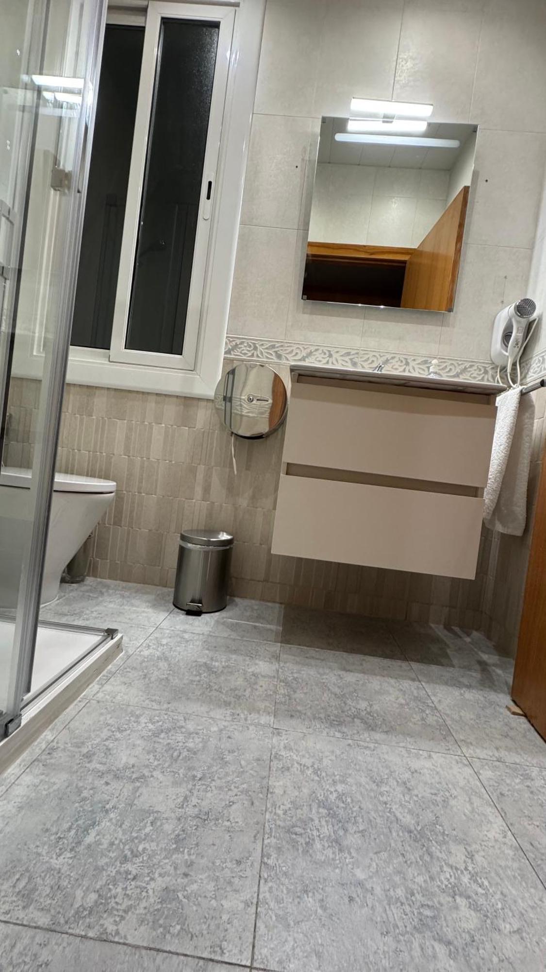 Hostal Madrazo Barcelona Ngoại thất bức ảnh
