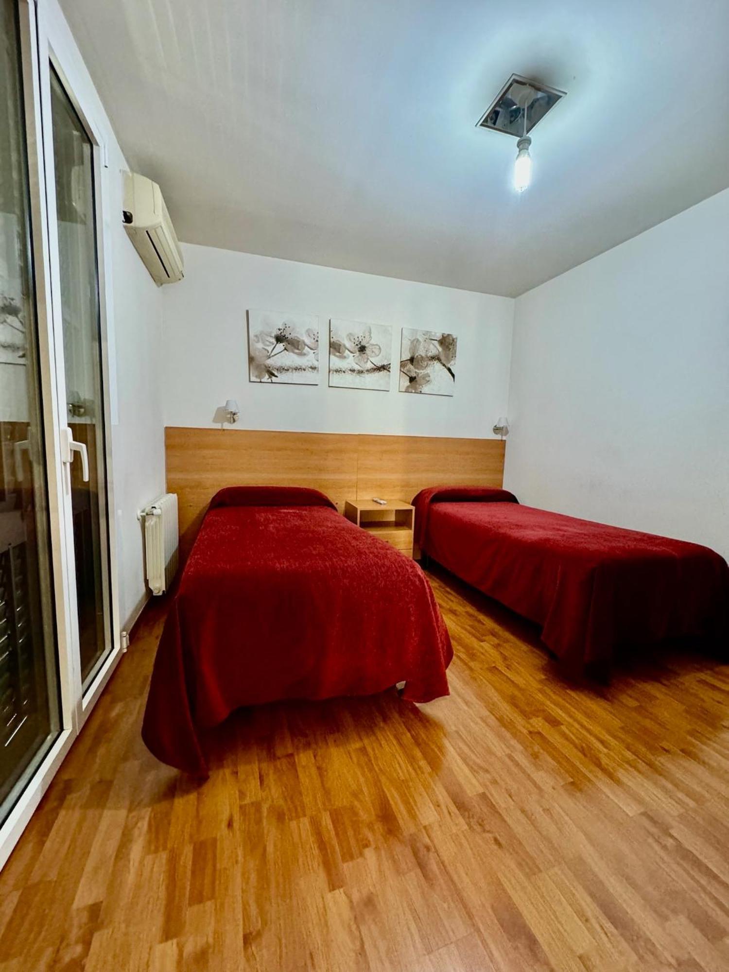 Hostal Madrazo Barcelona Ngoại thất bức ảnh