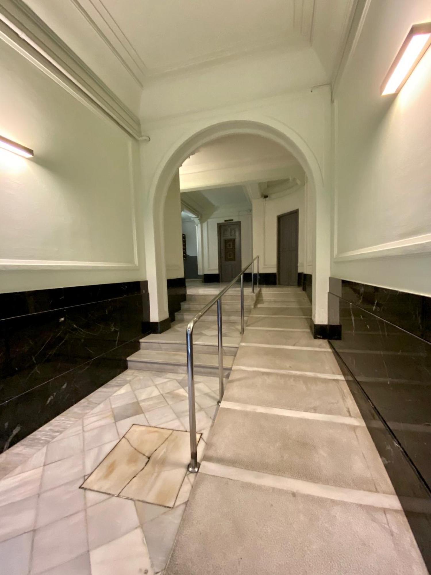 Hostal Madrazo Barcelona Ngoại thất bức ảnh