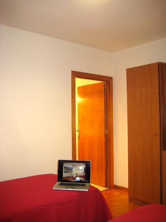 Hostal Madrazo Barcelona Phòng bức ảnh