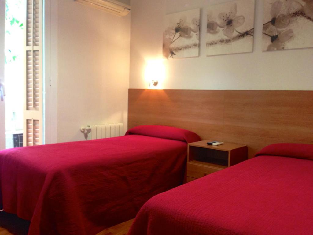 Hostal Madrazo Barcelona Ngoại thất bức ảnh